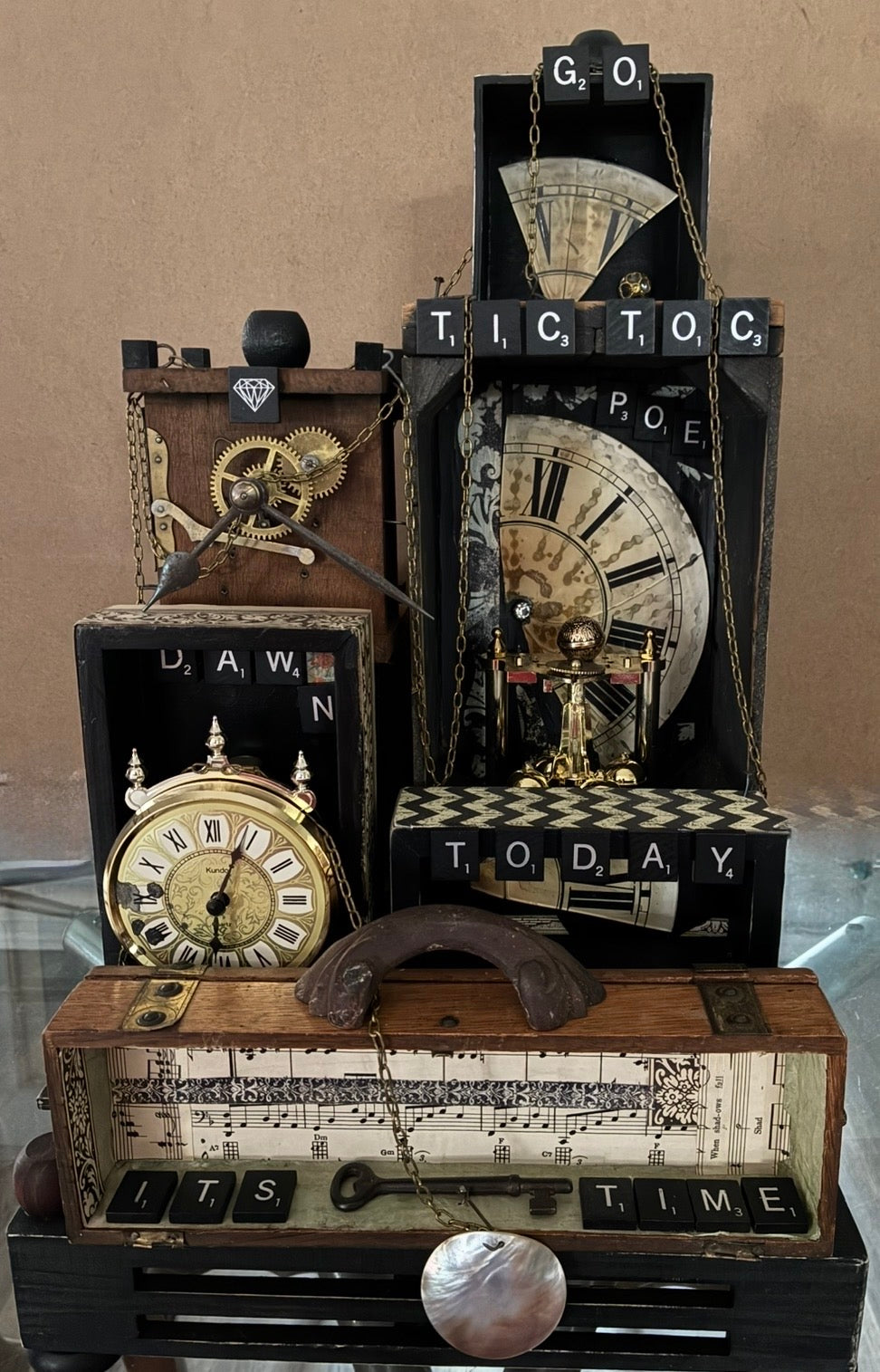 "Time" - 4-sided 3D - Assemblage